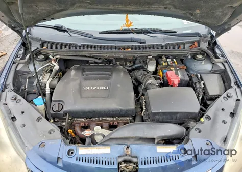 2011 Suzuki Kizashi Se z USA, uszkodzony, nr VIN JS2RF9A35B6110132